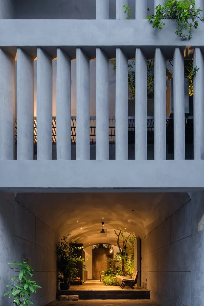 ngoi-nha-co-cau-truc-vom-3