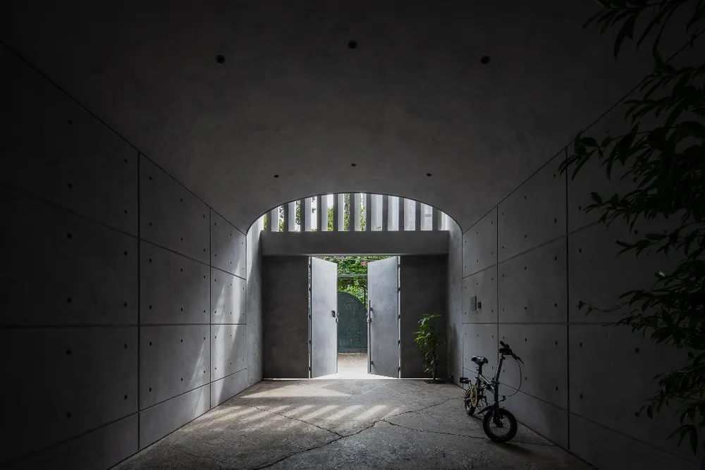 ngoi-nha-co-cau-truc-vom-5