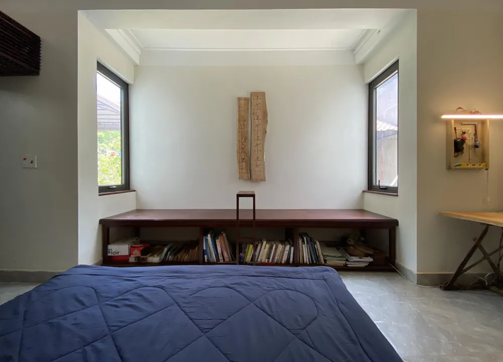 Nếu họ muốn gặp con cháu thì chỉ cần ra khỏi phòng và gặp mọi người tại gian bếp. Nếu họ muốn gặp con cháu thì chỉ cần ra khỏi phòng và gặp mọi người tại gian bếp.