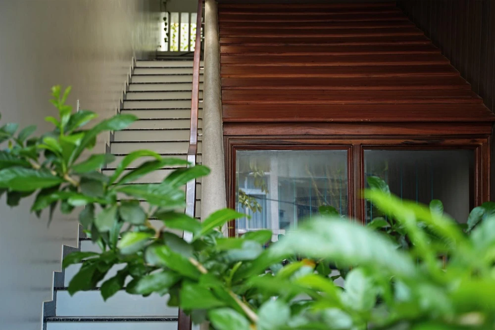 Cây xanh không thể thiếu tại công trình nhà Mộc, giúp nhà thêm thoáng mát, tươi mới.