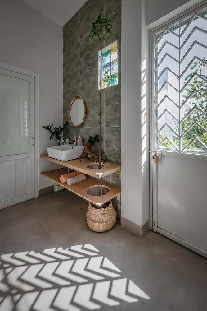 Hiệu ứng bóng đổ tại không gian vệ sinh.