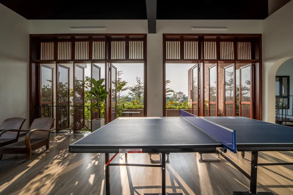 Phòng chơi bóng bàn cho cả gia đình vào lúc rảnh rỗi.