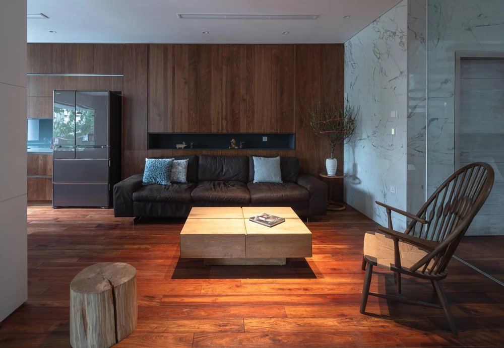 Không gian phòng khách hiện đại với tông màu trung tính.