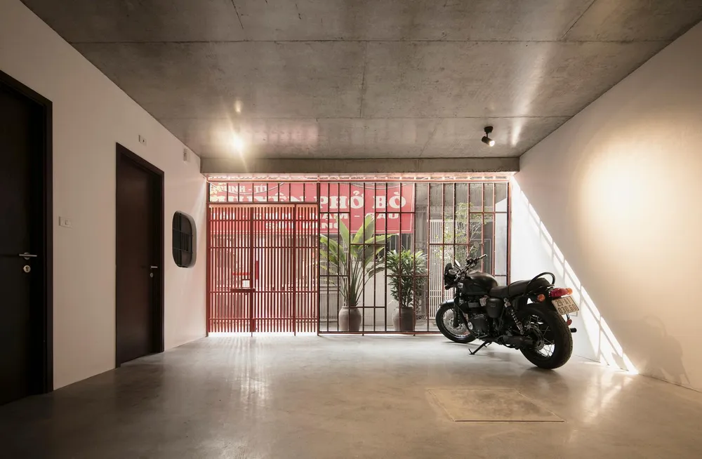 Tầng một và lửng được thiết kế dành cho không gian cộng đồng, mở và liên thông.