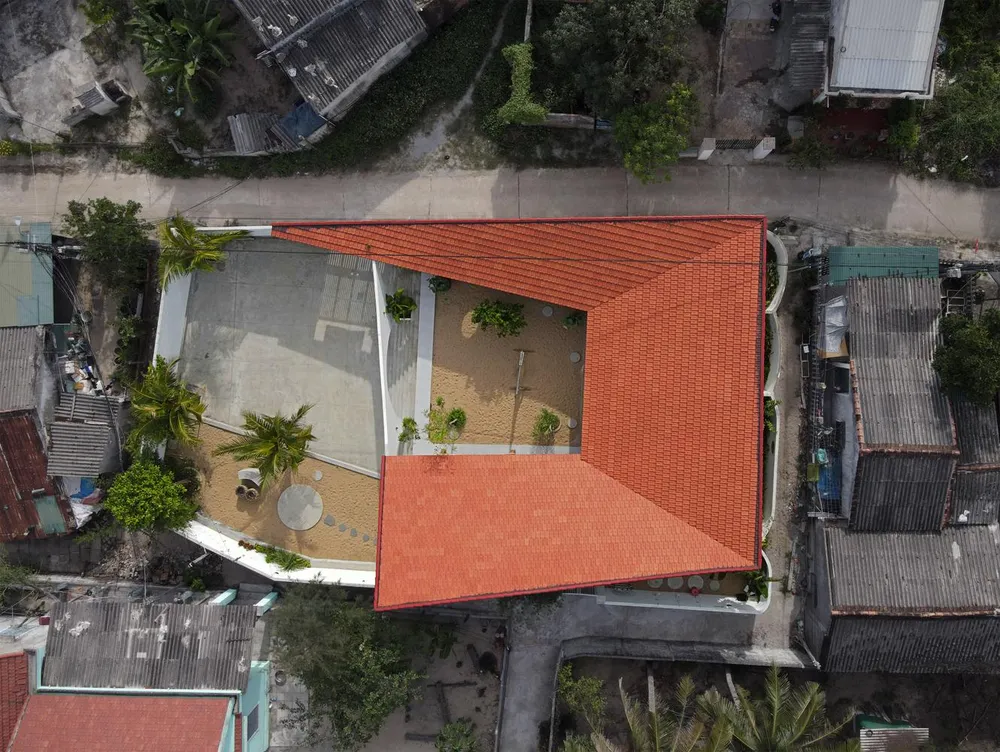 Công trình đơn giản mang nét đẹp đặc trưng, sử dụng các vật liệu và hình ảnh chủ đạo của địa phương.