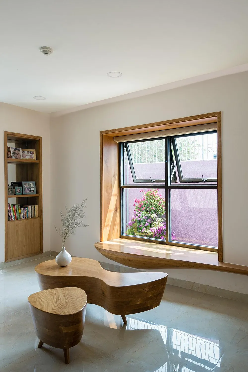 2H House được thiết kế bởi kiến trúc sư Truong An architecture + 23o5Studio. 2H House được thiết kế bởi kiến trúc sư Truong An architecture + 23o5Studio.