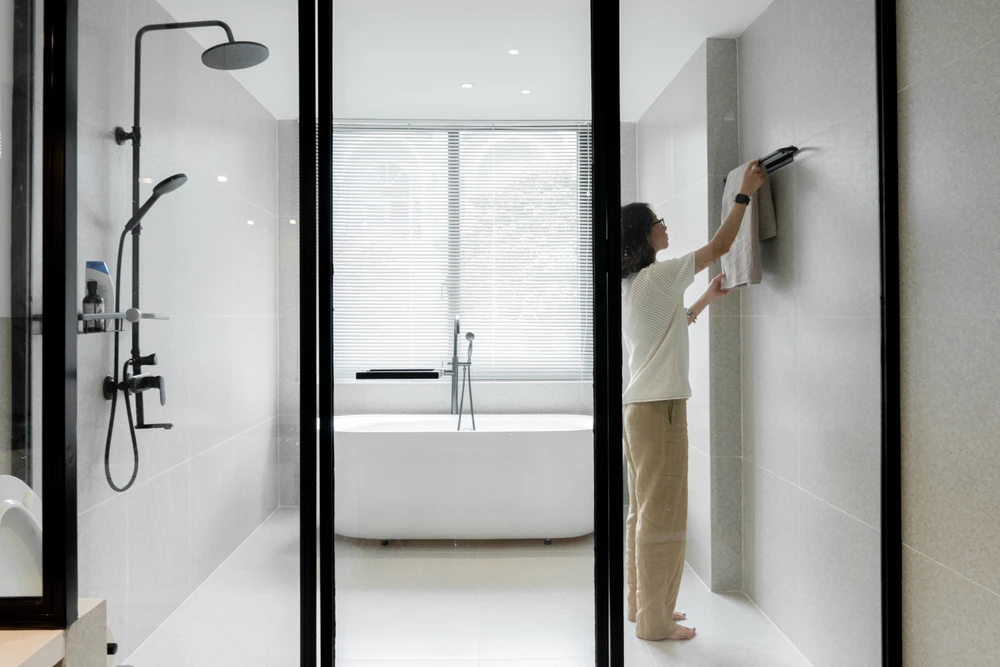 Nhà vệ sinh phải thoáng mát, đủ ánh sáng.