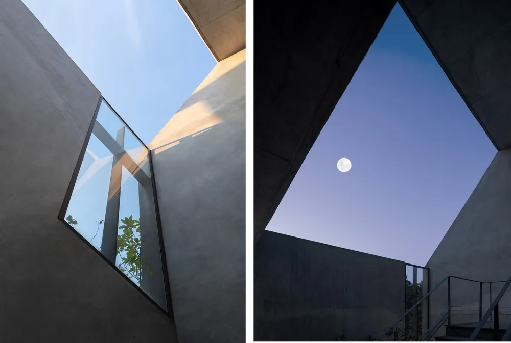 Đó là một lớp lưới và đá được trải trên nó, tạo ra một khoảng trống với trần bê tông, giúp nhiệt được giải phóng nhanh chóng khi chiều xuống.