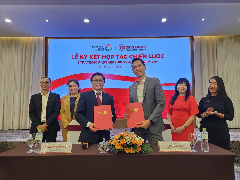 Benthanh Tourist ký kết biên bản ghi nhớ hợp tác chiến lược với STB. Benthanh Tourist ký kết biên bản ghi nhớ hợp tác chiến lược với STB.