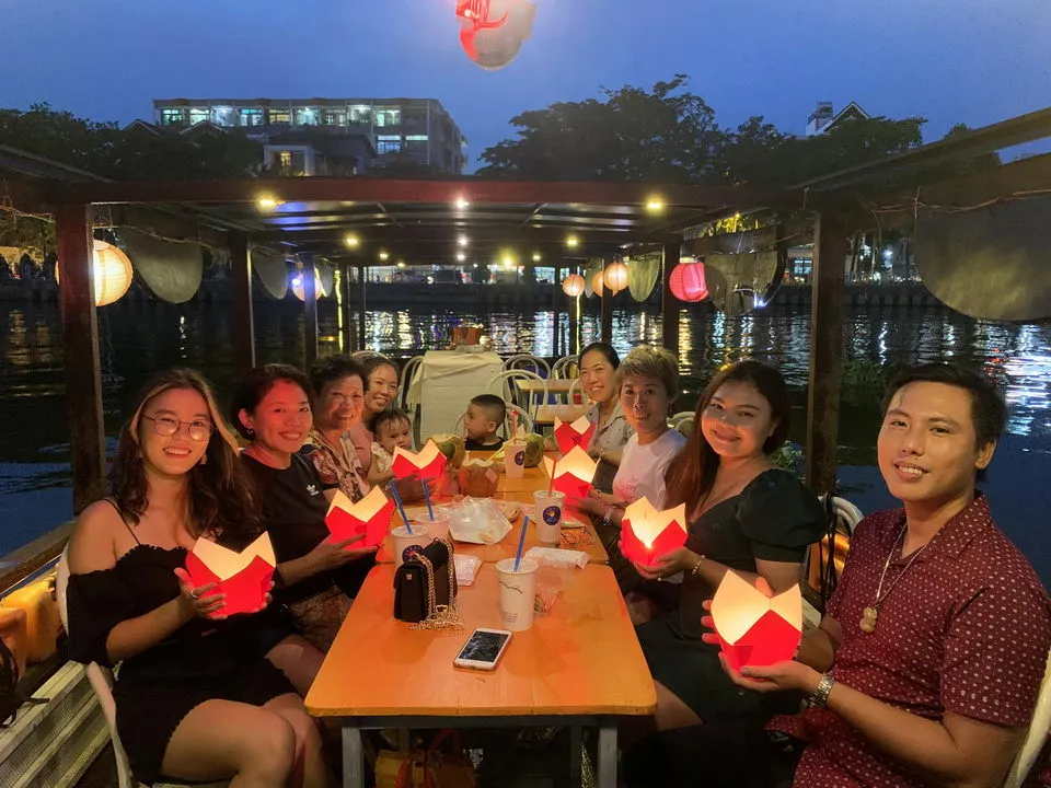 Du khách trải nghiệm du thuyền trên kênh Nhiêu Lộc - Thị Nghè. Ảnh: Saigon Boat. Du khách trải nghiệm du thuyền trên kênh Nhiêu Lộc - Thị Nghè. Ảnh: Saigon Boat.