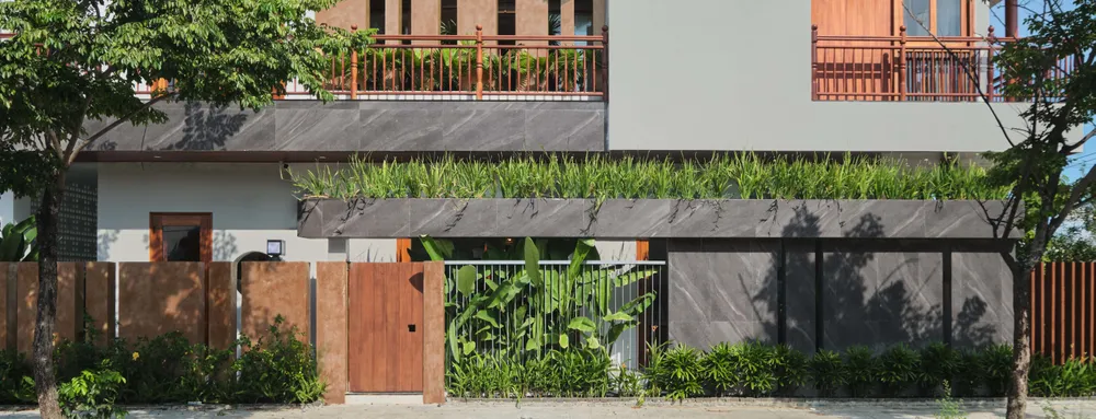 Công trình lấy ý tưởng được lấy từ những căn nhà phố cổ Hội An, đan xen cùng những đường nét kiến trúc thời đại mới.