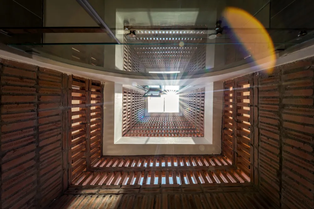 Kiến trúc sư cho biết, với những giải pháp trên, ngôi nhà có thể tự “mở” và tự “thở” được.