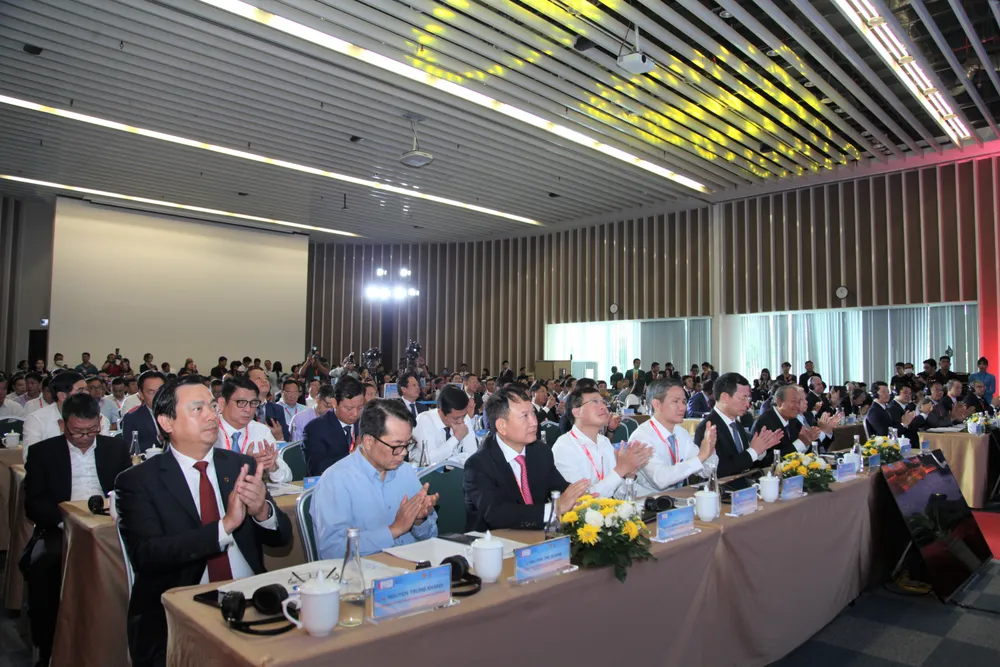 Toàn cảnh diễn đàn cấp cao “Chuyển đổi số thúc đẩy phát triển du lịch”.