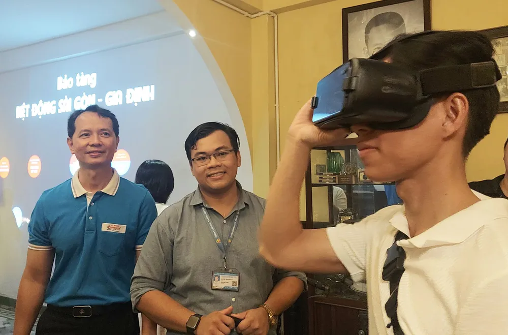 TP.HCM đã triển khai nhiều ứng dụng công nghệ để phát triển du lịch thông minh. Ảnh: TT. z4722143168828_739460c730474670e7b50326d6a52c37.jpg