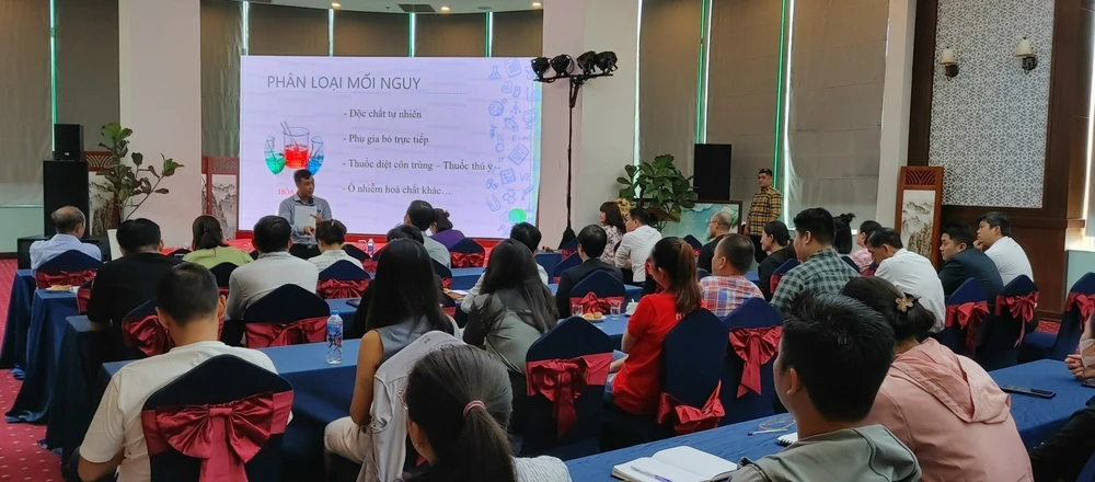 Tọa đàm trao đổi kỹ năng phục vụ khách du lịch cho các cơ sở kinh doanh dịch vụ ăn uống trên địa bàn TP.HCM.