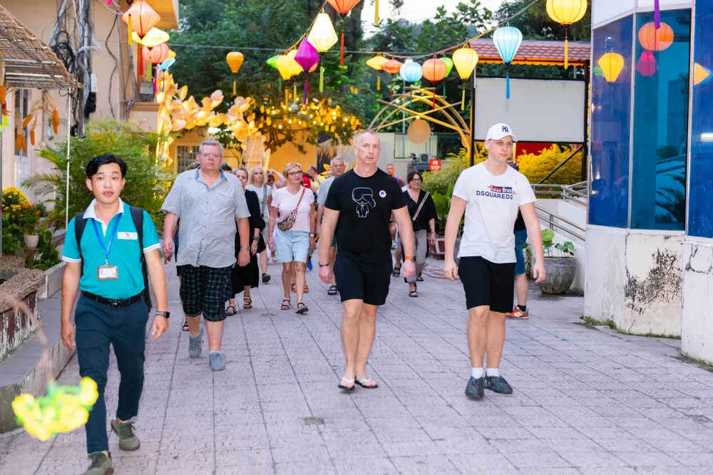 Tour “Tây ăn Tết ta” để mang đến cho du khách trải nghiệm văn hoá Tết truyền thống của người Việt Nam.