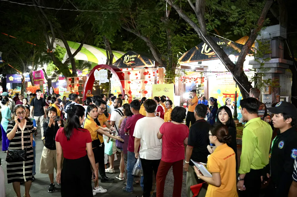 Ngày hội Du lịch TP.HCM lần thứ 20 thu hút 160.000 lượt khách đến tham quan, mua sắm. Ảnh: TT. du-lich-2.jpg