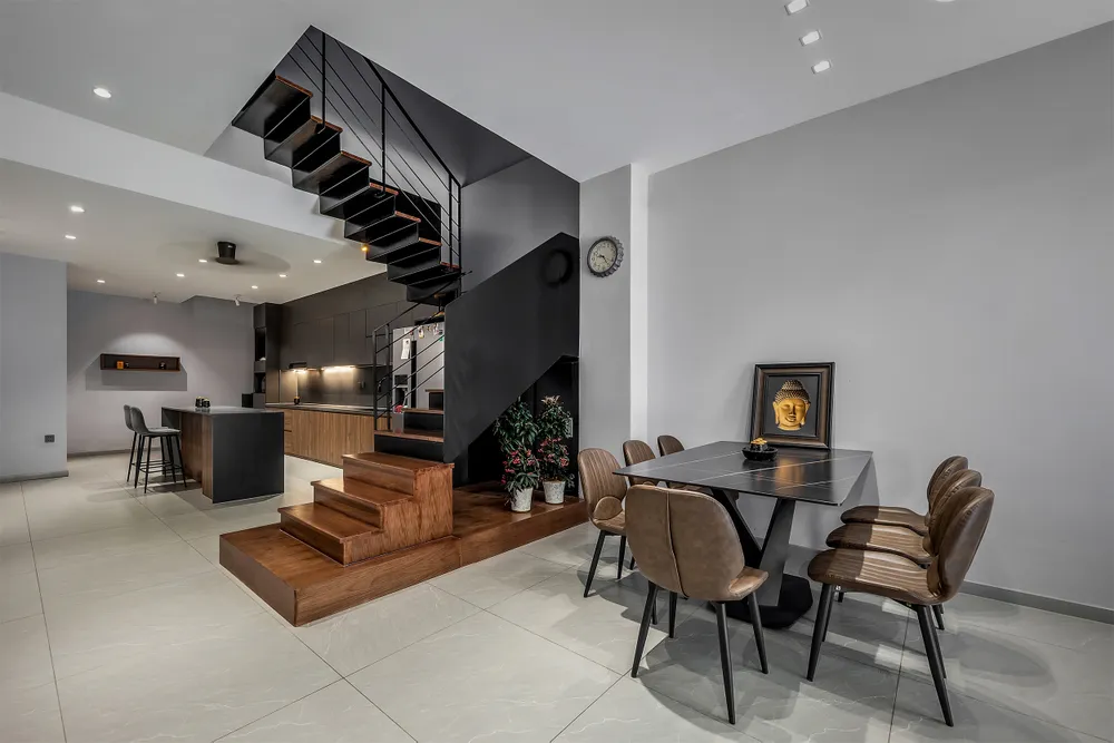 Không gian ở tầng một của ngôi nhà phố liên thông tạo ra sự thuận tiện và thoải mái cho mọi thành viên trong gia đình.