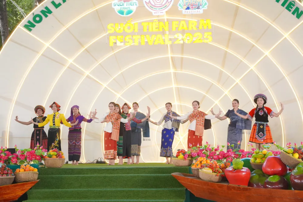 Chương trình Giao lưu Văn hóa - Hữu nghị năm 2025 gắn kết tình hữu nghị bền chặt với cộng đồng người nước ngoài đang sinh sống, học tập và làm việc tại TP.HCM.