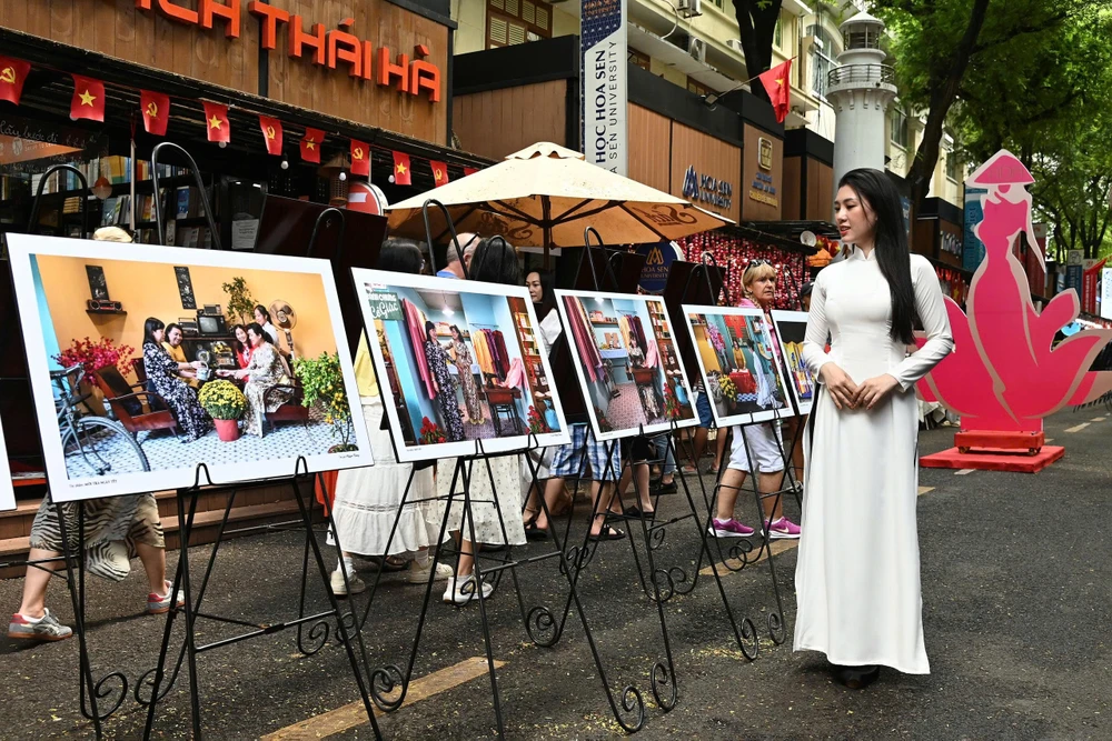 TP.HCM nỗ lực đưa áo dài trở thành sản phẩm du lịch đặc trưng.