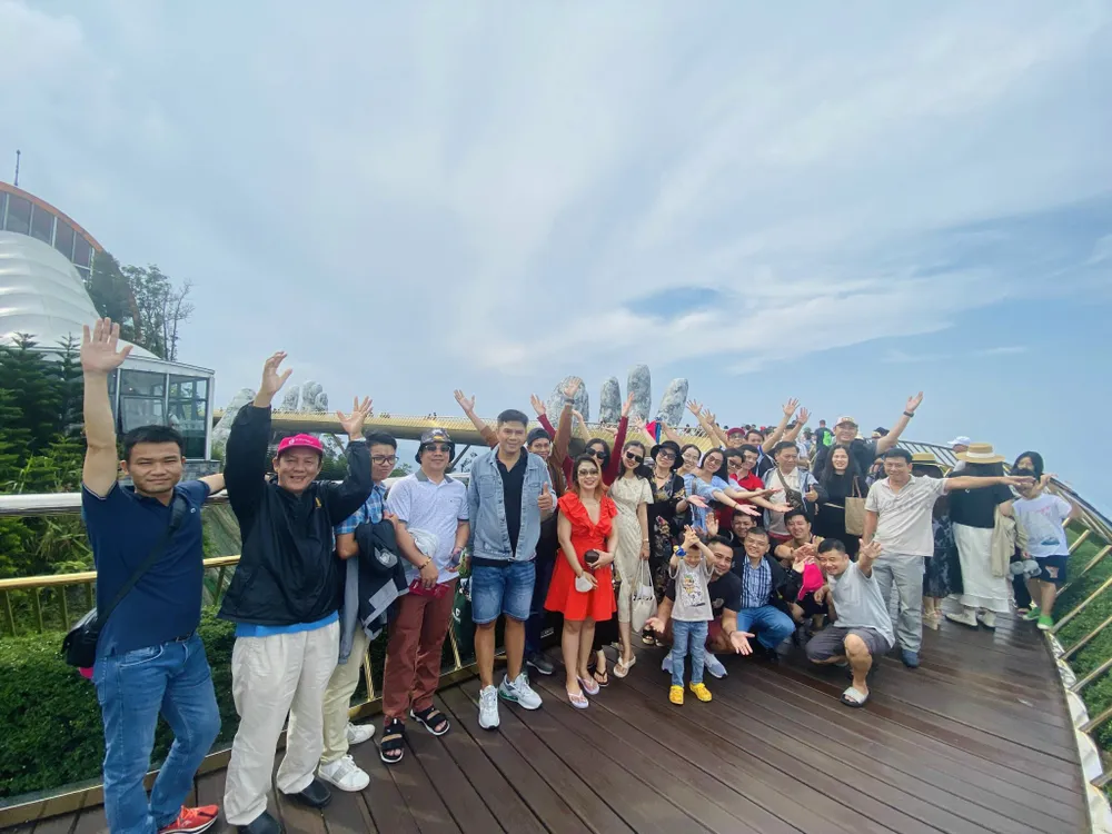 Nhiều du khách chọn hành trình tour trọn gói trong dịp hè 2025. Nhiều du khách chọn hành trình tour trọn gói trong dịp hè 2025.