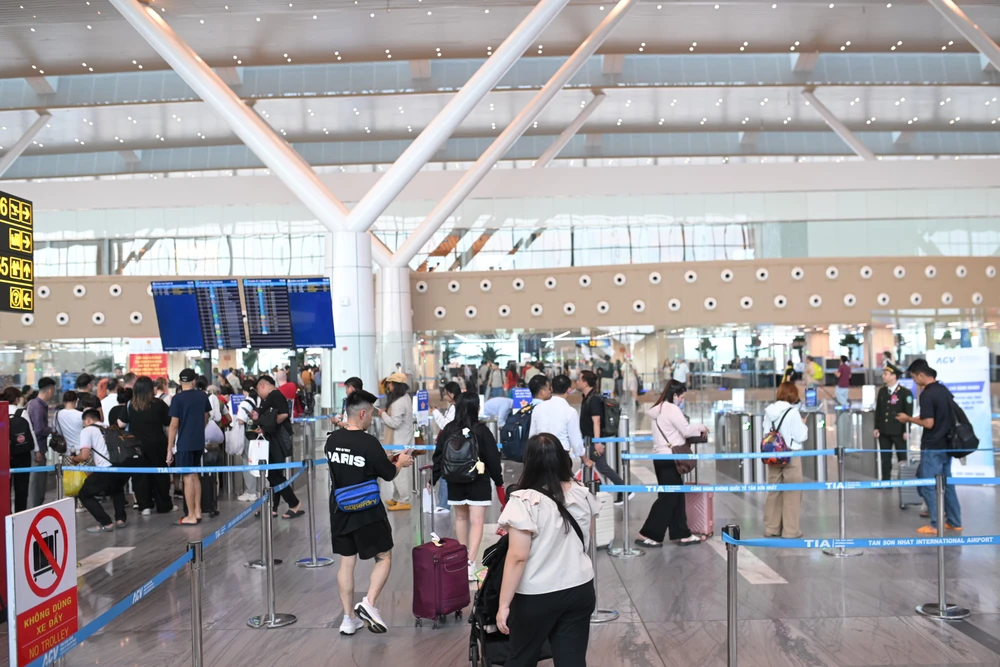 tan-son-nhat-5.jpg