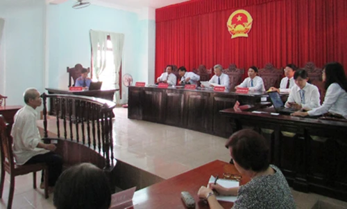 Chú rể Đài 72 tuổi thừa nhận giết vợ nhưng 'do nông nổi' ảnh 1