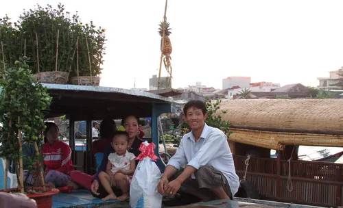 Tết đến với thương hồ chợ nổi Cái Răng ảnh 4 Tết đến với thương hồ chợ nổi Cái Răng ảnh 4