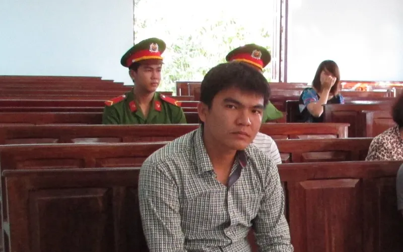 Bị cáo Bùi Trường Anh tại phòng xử TAND TP Cần Thơ ngày 20-7. Ảnh: N.NAM