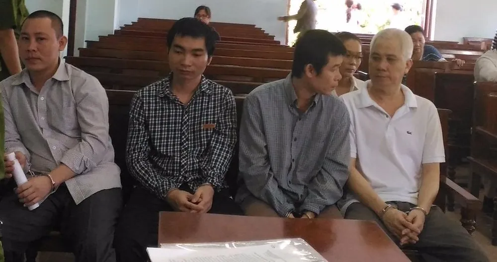 lừa đảo xin việc