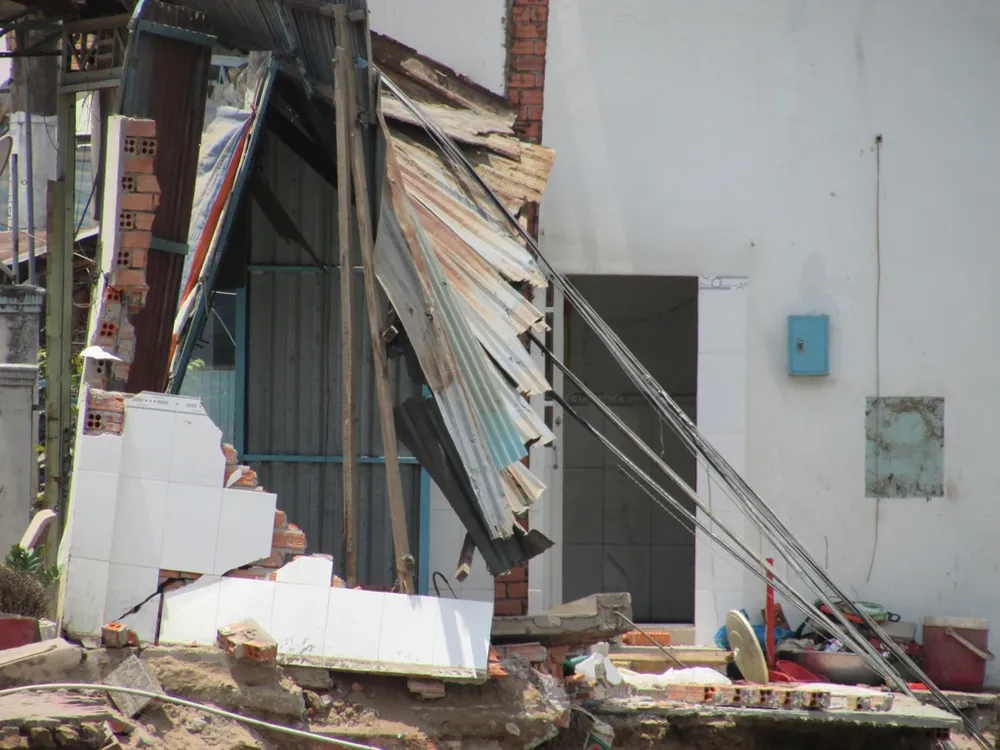 Hiện trường vụ sạt lở tại An Giang ảnh 6 Hiện trường vụ sạt lở tại An Giang ảnh 6