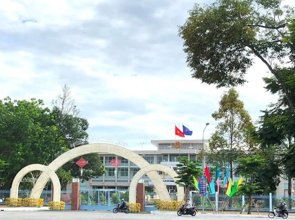 Trụ sở UBND TP Cần Thơ. Ảnh: NHẪN NAM