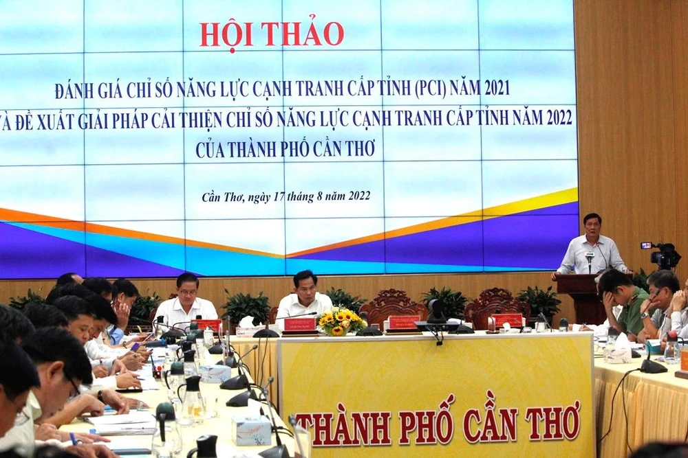 Quang cảnh hội thảo đánh giá chỉ số PCI của Cần Thơ chiều 17-8. Ảnh: NHẪN NAM Quang cảnh hội thảo đánh giá chỉ số PCI của Cần Thơ chiều 17-8. Ảnh: NHẪN NAM