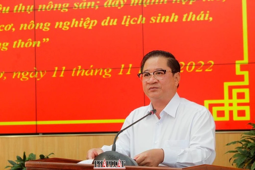 chủ tịch Cần Thơ đối thoại với nông dân