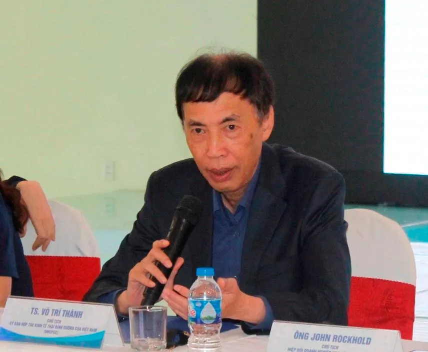 Tiến sĩ Võ Trí Thành TS Võ Trí Thành phát biểu tại hội nghị. Ảnh: NHẪN NAM