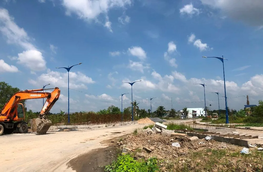 Đường nối Cách Mạng Tháng Tám - đường 918 đoạn qua đường Võ Văn Kiệt, hướng về đường Cách Mạng Tháng Tám. Ảnh: NHẪN NAM