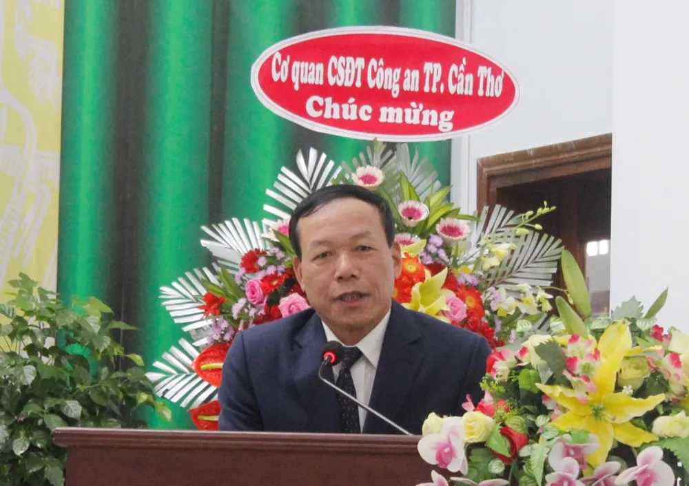 Ông Nguyễn Trí Tuệ - Phó Chánh án Thường trực TAND Tối cao phát biểu tại hội nghị. Ảnh: NHẪN NAM