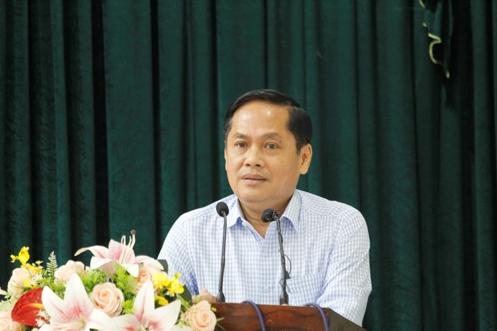 Phó Chủ tịch UBND TP Cần Thơ Nguyễn Văn Hồng phát biểu tại hội nghị. Ảnh: NHẪN NAM