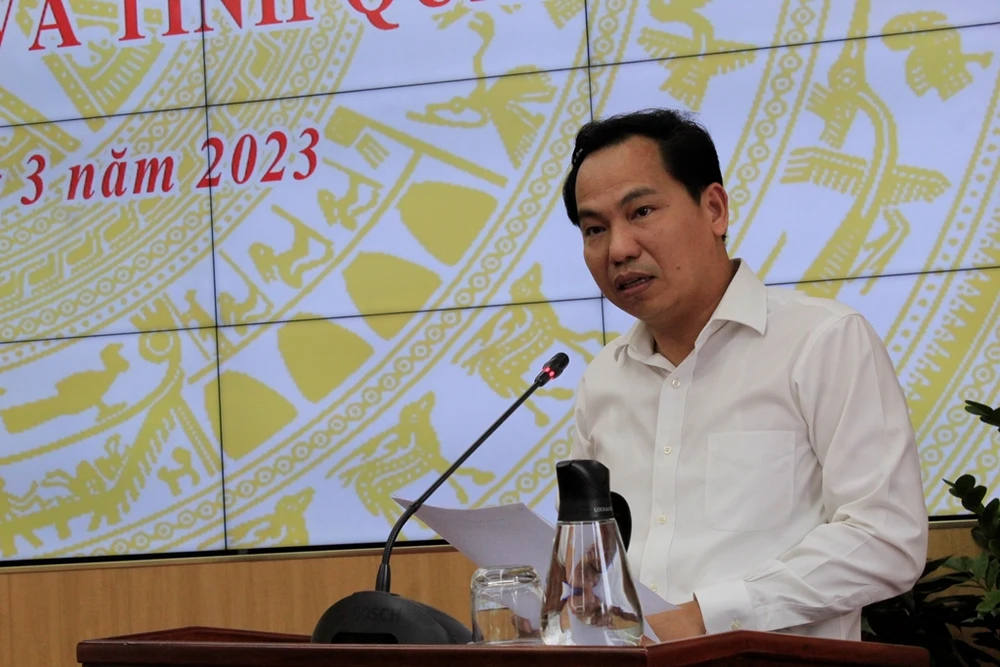 Bí thư Thành ủy Cần Thơ Lê Quang Mạnh phát biểu tại buổi làm việc. Ảnh: NHẪN NAM