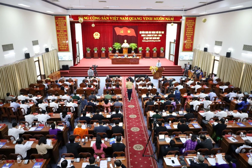 Quang cảnh kỳ họp tại phiên khai mạc sáng 5-7. Ảnh: CTV Quang cảnh kỳ họp tại phiên khai mạc sáng 5-7. Ảnh: CTV