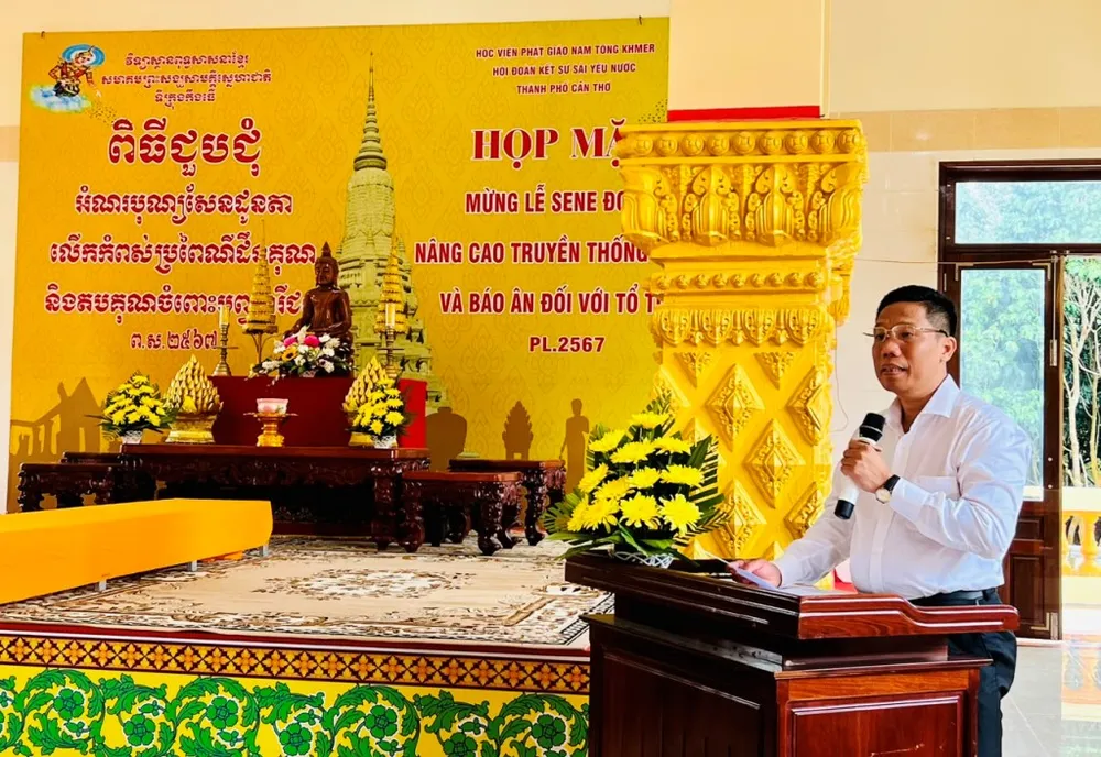 Ông Nguyễn Thực Hiện - Phó Chủ tịch UBND TP Cần Thơ phát biểu tại buổi họp mặt. Ảnh: CTV nguyen-thuc-hien.jpg