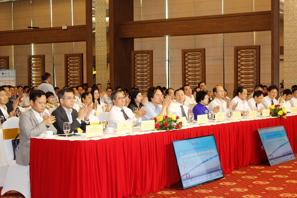 Đại biểu dự Hội nghị câu lạc bộ giám đốc các bệnh viện khu vực phía Nam.