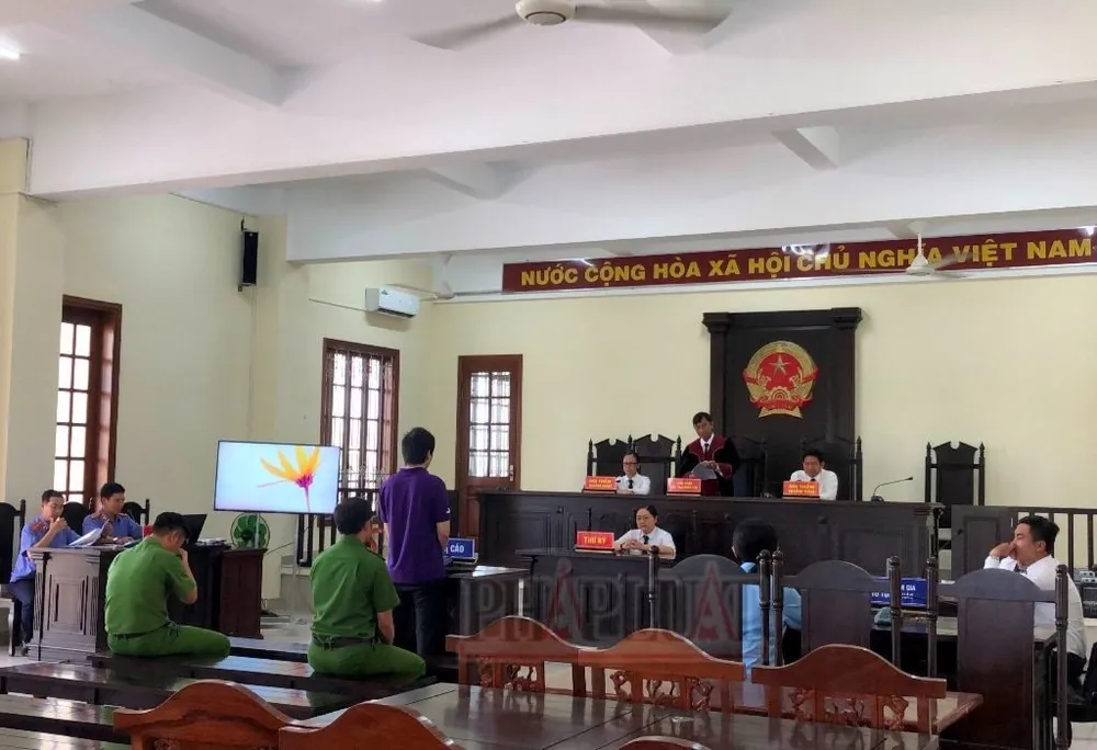 TAND TP Cần Thơ xét xử một vụ tội phạm công nghệ cao