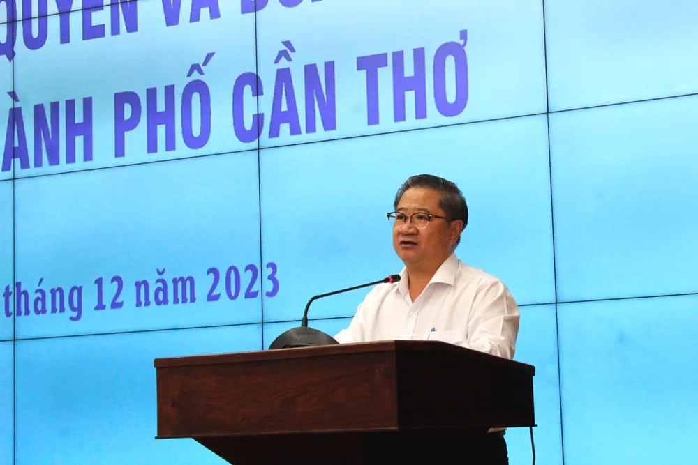 Chủ tịch UBND TP Cần Thơ Trần Việt Trường