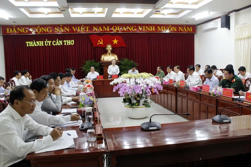 Quang cảnh cuộc họp đầu năm tại Thành ủy Cần Thơ. Ảnh: NHẪN NAM thanh-uy-can-tho.JPG