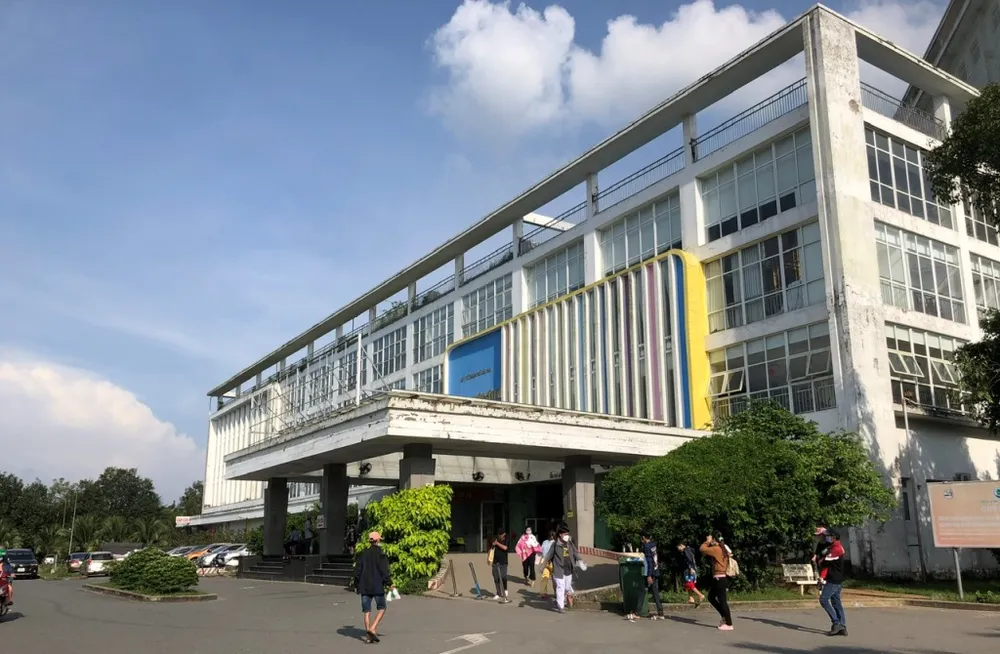 BV Nhi đồng TP Cần Thơ mới đấu thầu được 6/10 gói hóa chất, vật tư y tế.