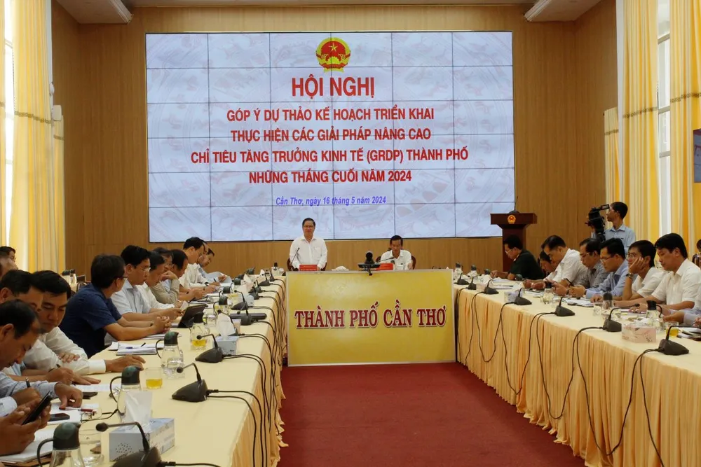 Cần Thơ bàn giải pháp tăng trưởng kinh tế GRDP