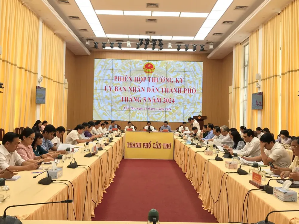 Họp UBND TP Cần Thơ thường kỳ tháng 5
