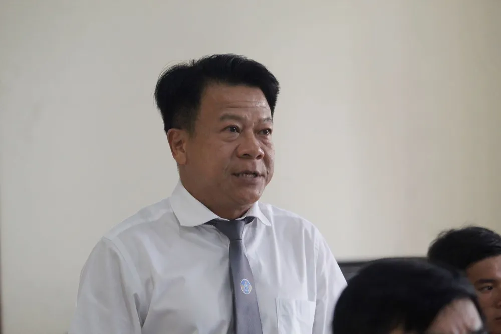 Luật sư Nguyễn Văn Đức bào chữa cho bị cáo Hải đề nghị HĐXX tuyên bị cáo không phạm tội. Ảnh: NHẪN NAM vi-pham-quy-dinh-cho-vay-1.jpg
