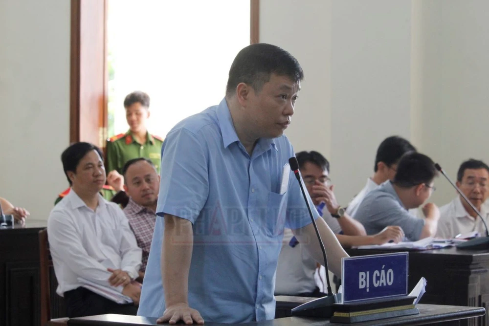 Bị cáo Nguyễn Huỳnh Đạt Nhân. Ảnh: NHẪN NAM vi phạm quy định cho vay
